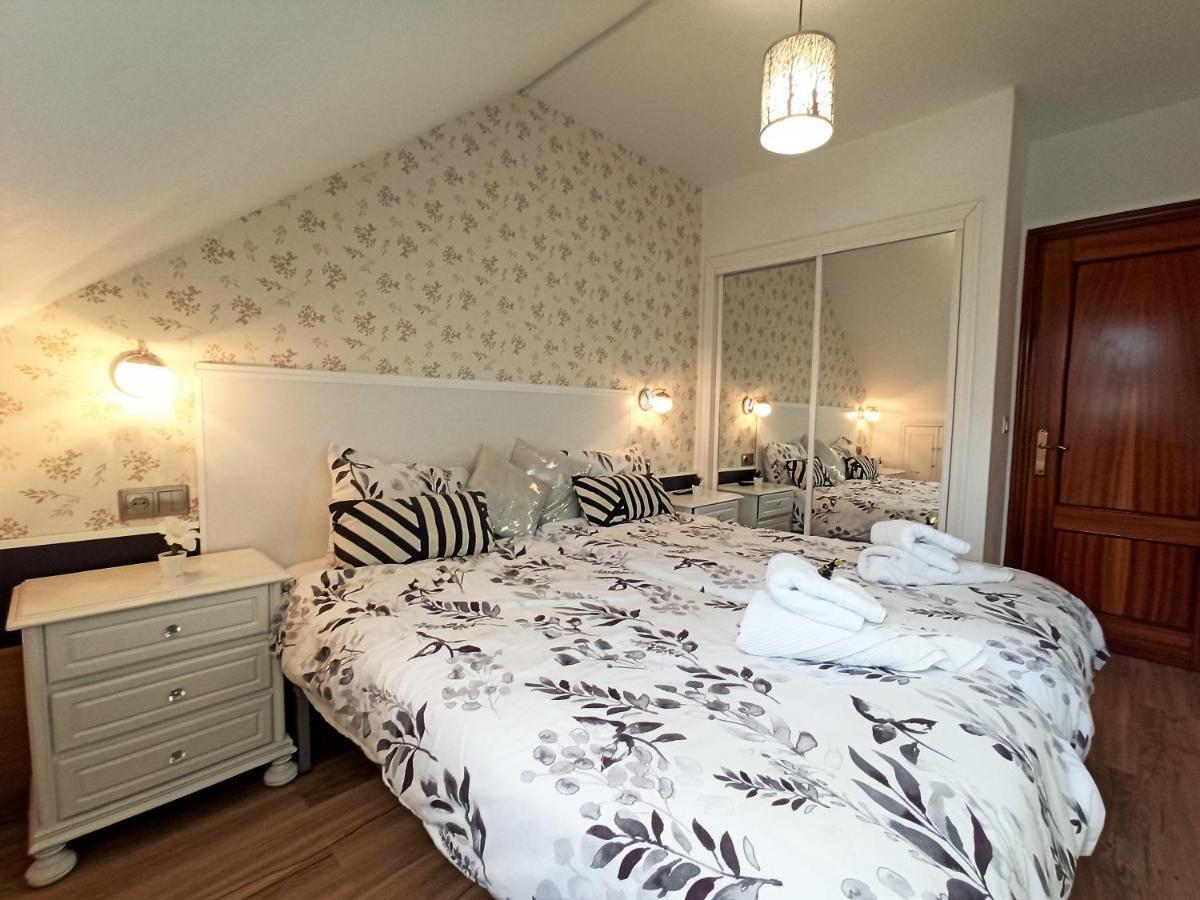 Duplex Con Vistas Al Picu Pienzu, Colunga Apartman Kültér fotó