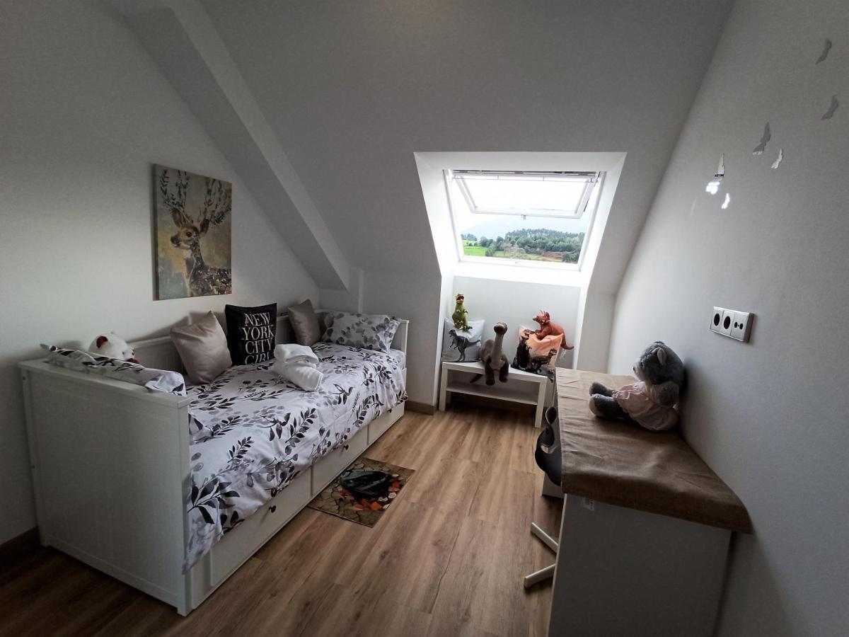 Duplex Con Vistas Al Picu Pienzu, Colunga Apartman Kültér fotó